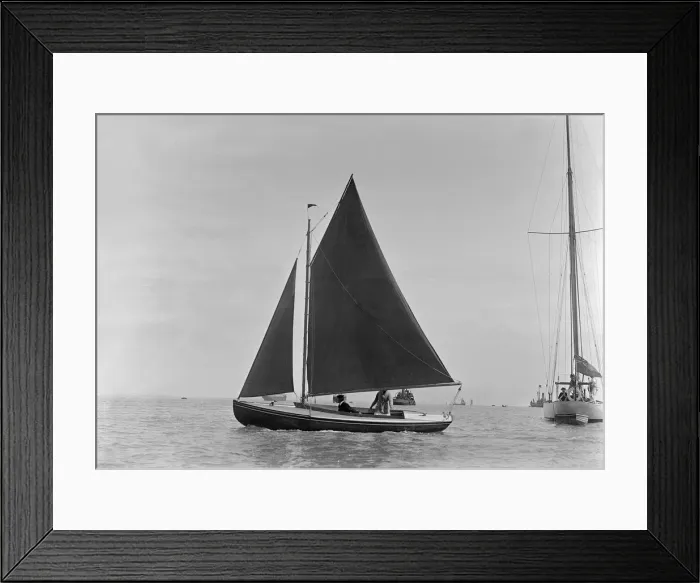 Framed Print : Redwing Class, 1921. Creator: Kirk & Sons of Cowes Framed Print : Redwing Class, 1921. Creator: Kirk & Sons of Cowes