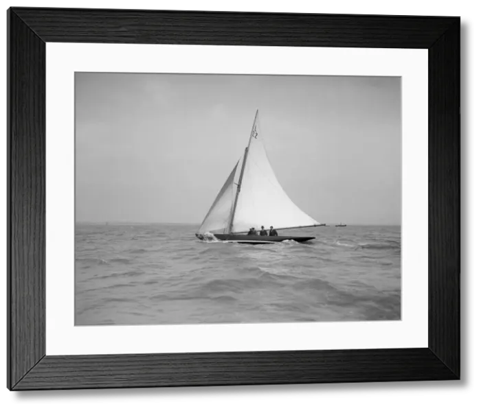 Framed Print : Outing on a 6 Metre sailing yacht (L22), 1912