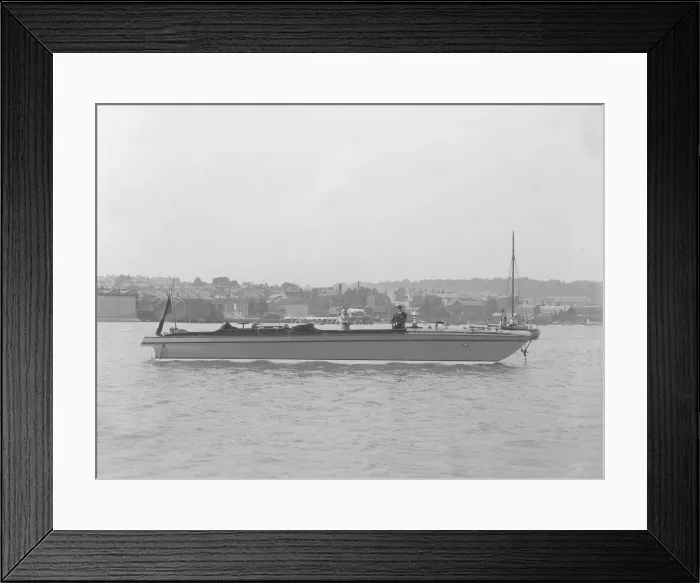 Framed Print : Sea sled Miss England at anchor, 1922. Creator: Kirk & Sons of Cowes Framed Print : Sea sled Miss England at anchor, 1922. Creator: Kirk & Sons of Cowes