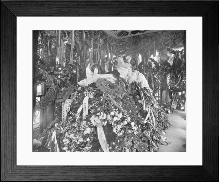 Framed Print : Tomb of Juarez, San Fernando Cemetery, Mexico City, Mexico, c1900. Creator: Unknown Framed Print : Tomb of Juarez, San Fernando Cemetery, Mexico City, Mexico, c1900. Creator: Unknown