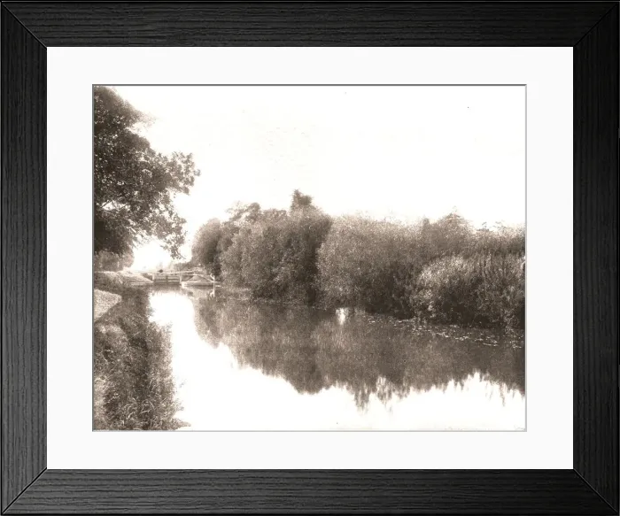 Framed Print : Sonning Lock, Reading, Berkshire, 1894. Creator: Unknown Framed Print : Sonning Lock, Reading, Berkshire, 1894. Creator: Unknown