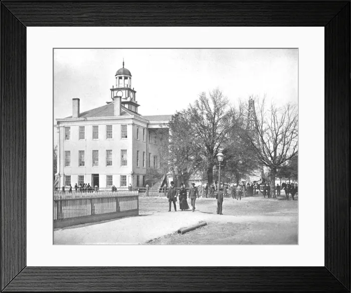 Framed Print : Court House, Thomasville, Georgia, USA, c1900. Creator: Unknown Framed Print : Court House, Thomasville, Georgia, USA, c1900. Creator: Unknown