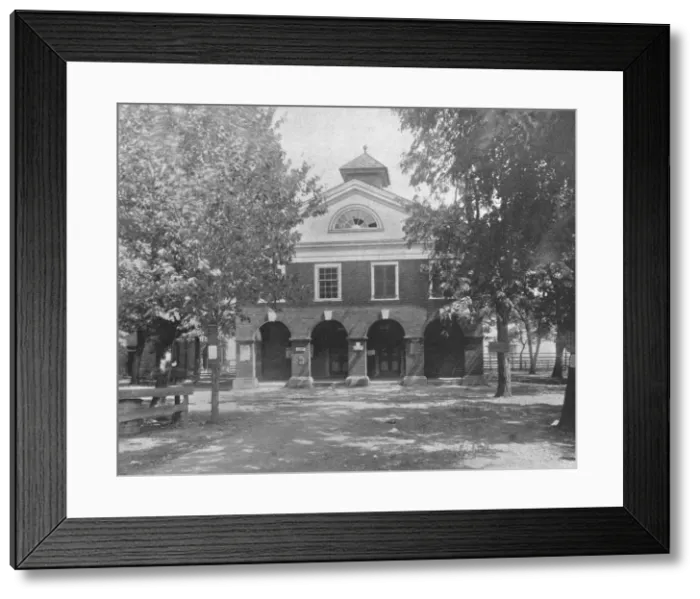 Framed Print : Old Court House, Bowling Green, Virginia, USA, c1900. Creator: Unknown Framed Print : Old Court House, Bowling Green, Virginia, USA, c1900. Creator: Unknown