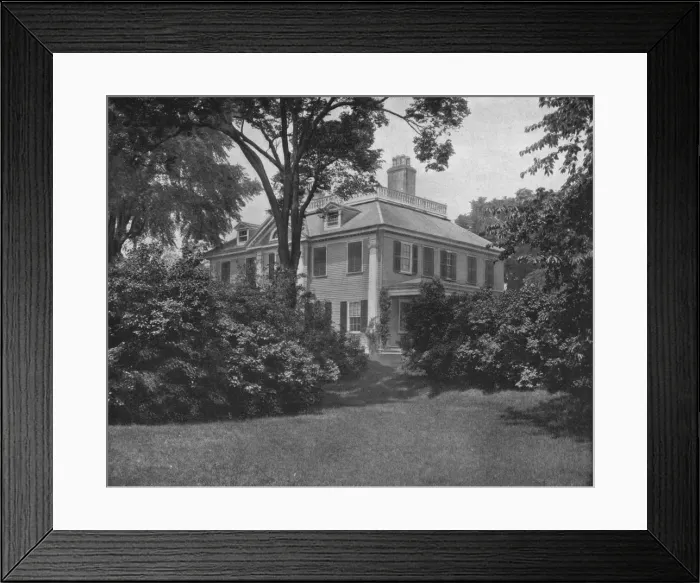 Framed Print : The Home of the poet Longfellow, Cambridge, Massachusetts, USA, c1900. Creator: Unknown Framed Print : The Home of the poet Longfellow, Cambridge, Massachusetts, USA, c1900. Creator: Unknown