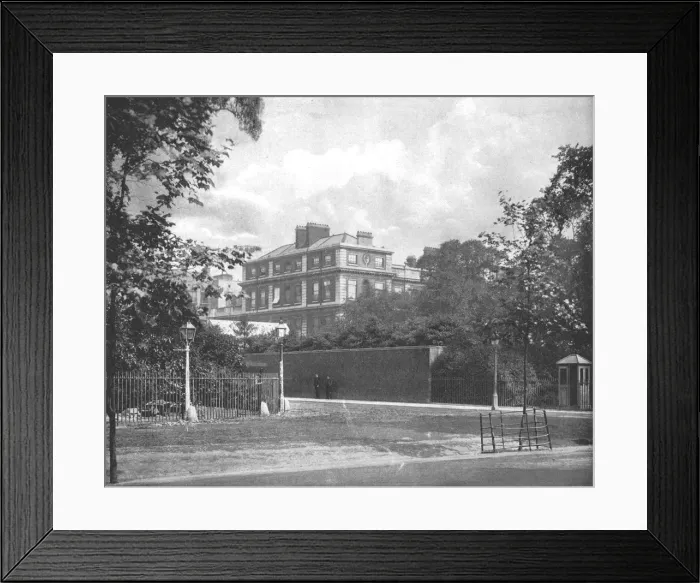 Framed Print : Marlborough House, Pall Mall, London, 1894. Creator: Unknown Framed Print : Marlborough House, Pall Mall, London, 1894. Creator: Unknown
