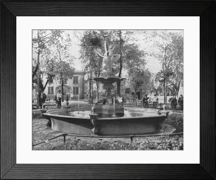 Framed Print : Rice Park, St Paul, Minnesota, USA, c1900. Creator: Unknown Framed Print : Rice Park, St Paul, Minnesota, USA, c1900. Creator: Unknown