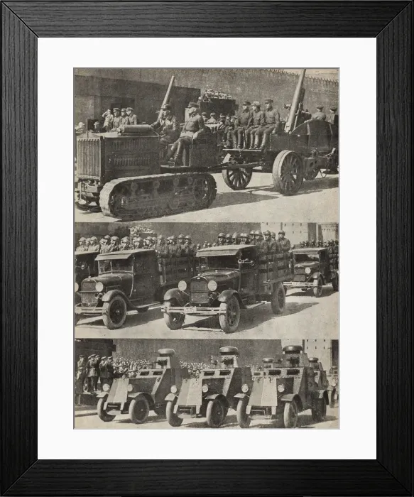 Framed Print : The Red Army. Illustration from USSR Builds Socialism, 1933. Creator: Lissitzky, El (1890-1941) Framed Print : The Red Army. Illustration from USSR Builds Socialism, 1933. Creator: Lissitzky, El (1890-1941)