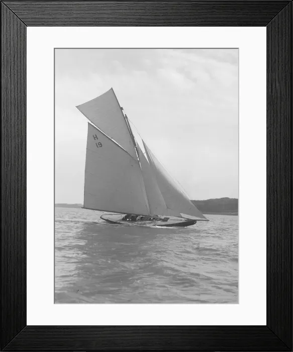 Framed Print : The 8 Metre sailing yacht Antwerpia (H19), 1911. Creator: Kirk & Sons of Cowes Framed Print : The 8 Metre sailing yacht Antwerpia (H19), 1911. Creator: Kirk & Sons of Cowes