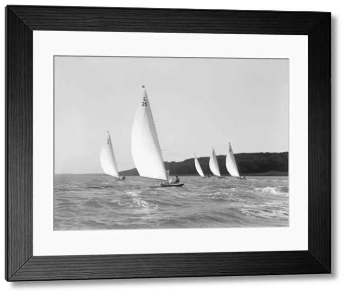 Framed Print : The 6 Metre class Bubble, Wambat, Lanka, Stella and Vanda racing on the Solent Framed Print : The 6 Metre class Bubble, Wambat, Lanka, Stella and Vanda racing on the Solent