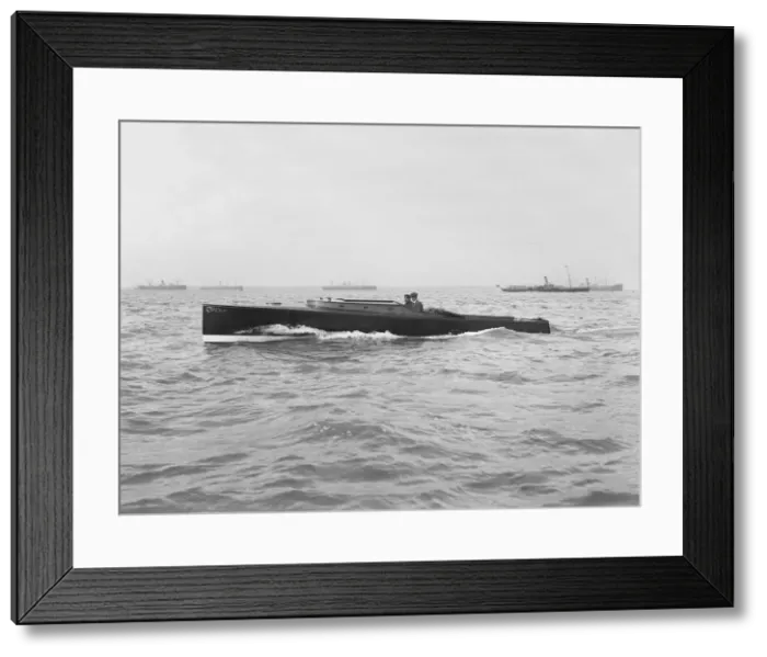 Framed Print : Saunders motor launch, 1914. Creator: Kirk & Sons of Cowes Framed Print : Saunders motor launch, 1914. Creator: Kirk & Sons of Cowes