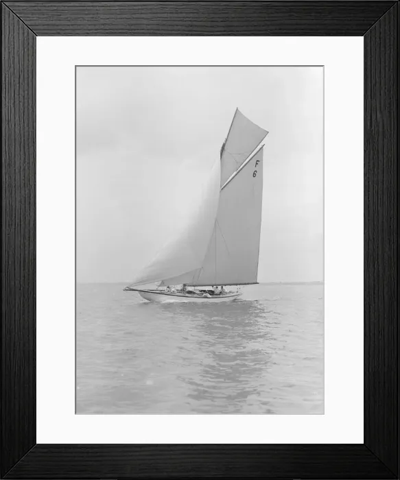 Framed Print : The 10 Metre class Eleda (F6) sailing close-hauled, 1913. Creator: Kirk & Sons of Cowes Framed Print : The 10 Metre class Eleda (F6) sailing close-hauled, 1913. Creator: Kirk & Sons of Cowes