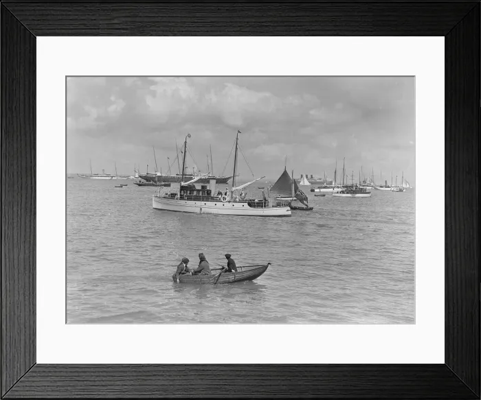 Framed Print : The motor yacht Silver Cloud under way, 1920. Creator: Kirk & Sons of Cowes Framed Print : The motor yacht Silver Cloud under way, 1920. Creator: Kirk & Sons of Cowes