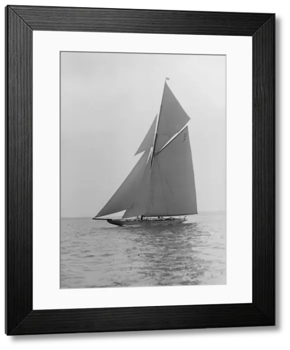 Framed Print : The 15 Metre Istria sailing close-hauled, 1913. Creator: Kirk & Sons of Cowes