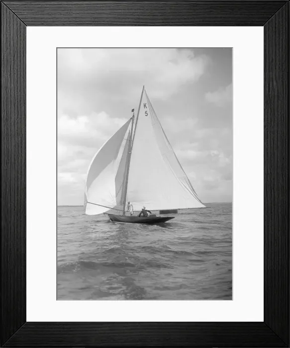 Framed Print : The 7 Metre class Endrick, 1912. Creator: Kirk & Sons of Cowes Framed Print : The 7 Metre class Endrick, 1912. Creator: Kirk & Sons of Cowes