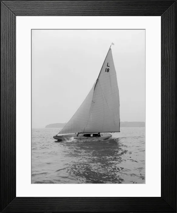 Framed Print : The 6 Metre yacht Peterkin, 1914. Creator: Kirk & Sons of Cowes Framed Print : The 6 Metre yacht Peterkin, 1914. Creator: Kirk & Sons of Cowes