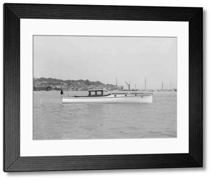 Framed Print : Wolseley motor launch, 1914. Creator: Kirk & Sons of Cowes Framed Print : Wolseley motor launch, 1914. Creator: Kirk & Sons of Cowes