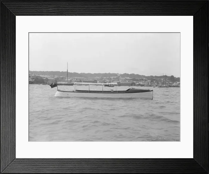 Framed Print : Saunders motor launch at anchor, 1914. Creator: Kirk & Sons of Cowes Framed Print : Saunders motor launch at anchor, 1914. Creator: Kirk & Sons of Cowes