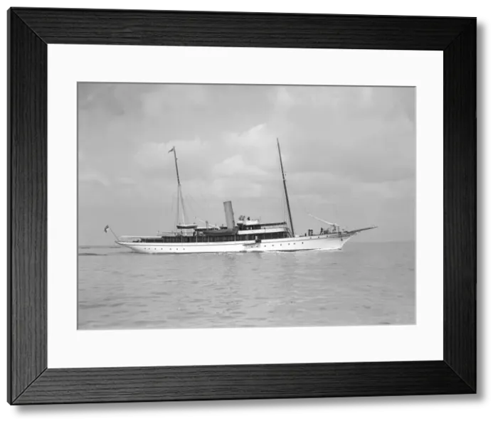 Framed Print : The steam yacht Lorna, 1911. Creator: Kirk & Sons of Cowes Framed Print : The steam yacht Lorna, 1911. Creator: Kirk & Sons of Cowes
