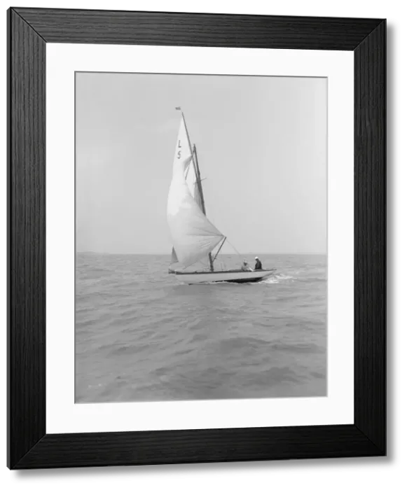Framed Print : Snowdrop sailing under spinnaker, 1911. Creator: Kirk & Sons of Cowes Framed Print : Snowdrop sailing under spinnaker, 1911. Creator: Kirk & Sons of Cowes