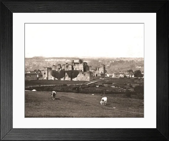 Framed Print : Middleham Castle, Yorkshire, 1894. Creator: Unknown Framed Print : Middleham Castle, Yorkshire, 1894. Creator: Unknown