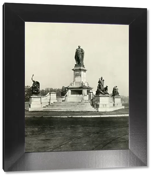 Statue of Lord Curzon at Entrance to Victoria Memorial Hall, 1925. Creator: Unknown