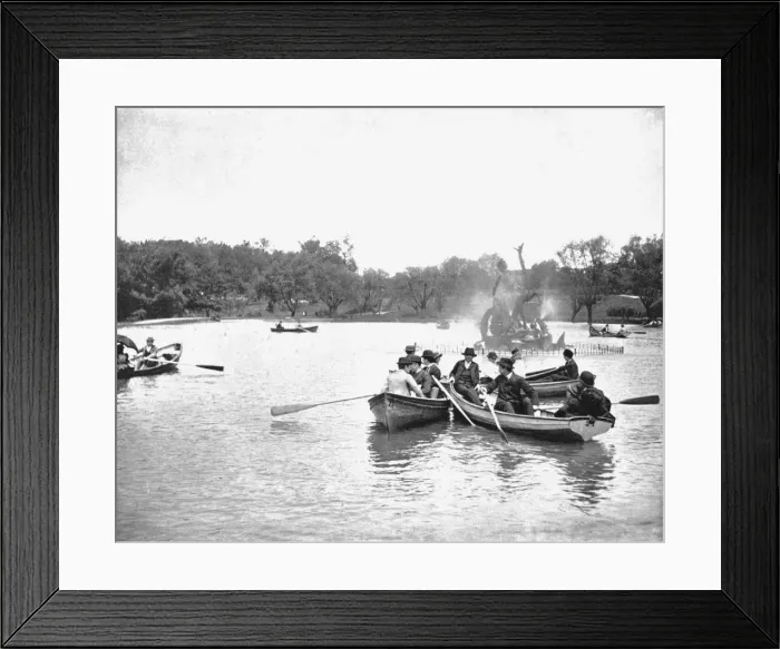 Framed Print : Lake in Wade Park, Cleveland, Ohio, USA, c1900. Creator: Unknown Framed Print : Lake in Wade Park, Cleveland, Ohio, USA, c1900. Creator: Unknown