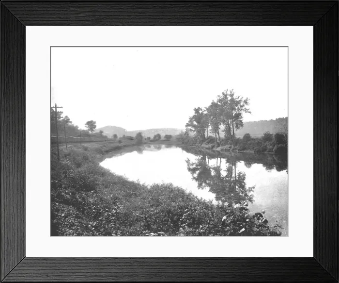 Framed Print : La Colle (looking west), Pennsylvania Railroad, USA, c1900. Creator: Unknown Framed Print : La Colle (looking west), Pennsylvania Railroad, USA, c1900. Creator: Unknown