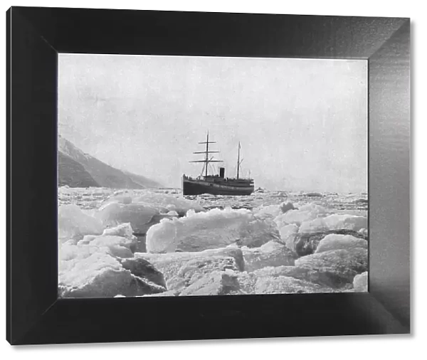 The steamer Queen, Glacier Bay, Alaska, USA, c1900. Creator: Unknown