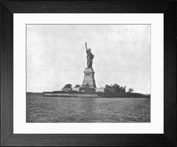 Framed Print : Statue of Liberty, New York, USA, c1900. Creator: Unknown Framed Print : Statue of Liberty, New York, USA, c1900. Creator: Unknown