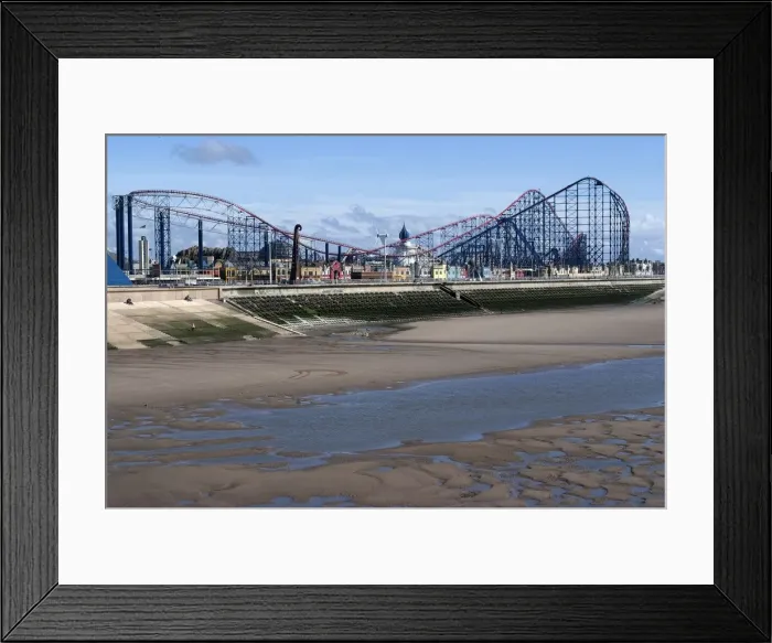 Framed Print : Blackpool, 2009. Creator: Ethel Davies Framed Print : Blackpool, 2009. Creator: Ethel Davies