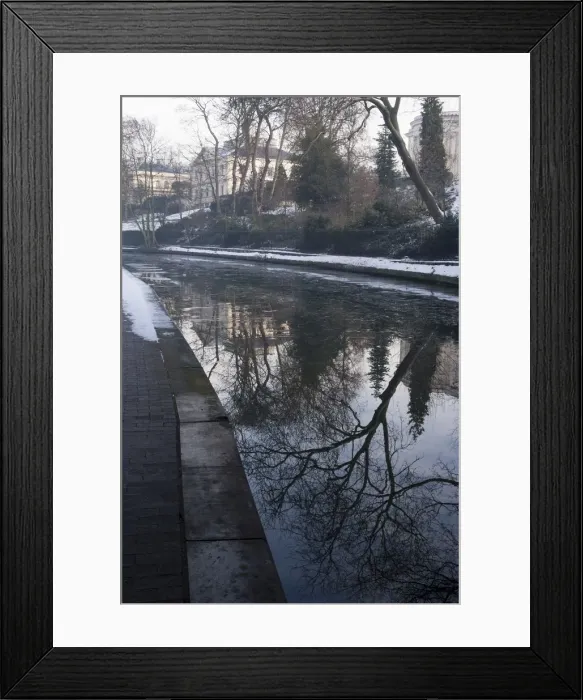 Framed Print : Regents Canal, 23 / 12 / 09, 10: 38: 48. Creator: Ethel Davies Framed Print : Regents Canal, 23 / 12 / 09, 10: 38: 48. Creator: Ethel Davies