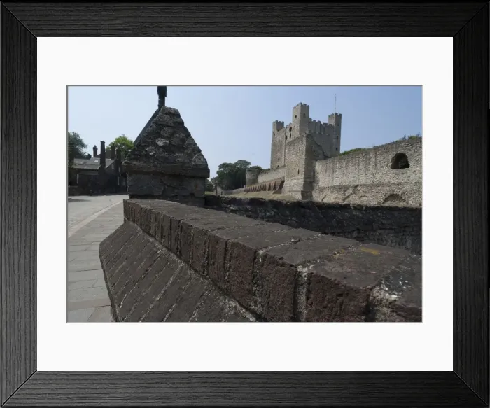 Framed Print : UK, Rochester, Rochester Castle, 2009. Creator: Ethel Davies Framed Print : UK, Rochester, Rochester Castle, 2009. Creator: Ethel Davies