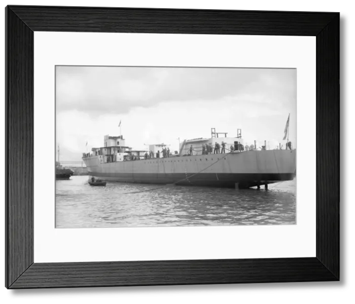 Framed Print : Unknown ship construction. Creator: Kirk & Sons of Cowes Framed Print : Unknown ship construction. Creator: Kirk & Sons of Cowes