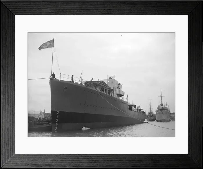Framed Print : Unknown ship under construction. Creator: Kirk & Sons of Cowes Framed Print : Unknown ship under construction. Creator: Kirk & Sons of Cowes