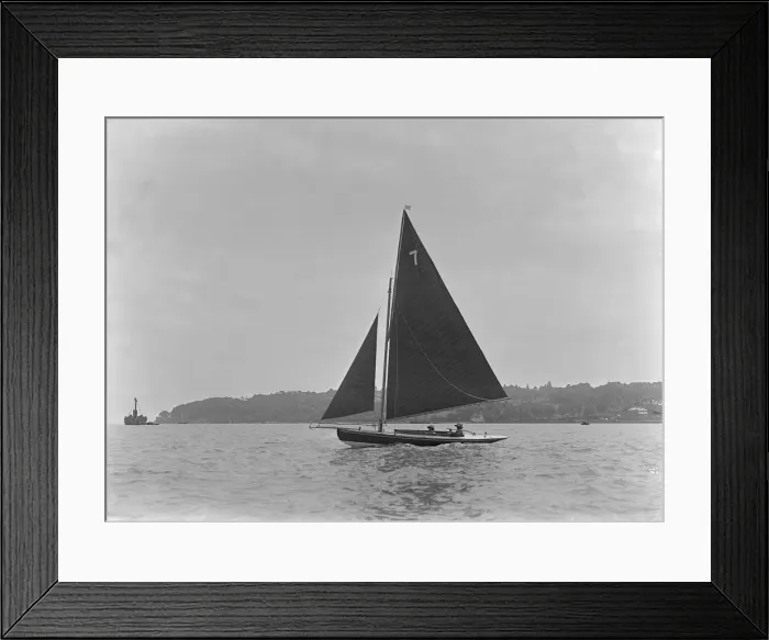 Framed Print : The Redwing class Fortuna, 1921. Creator: Kirk & Sons of Cowes Framed Print : The Redwing class Fortuna, 1921. Creator: Kirk & Sons of Cowes