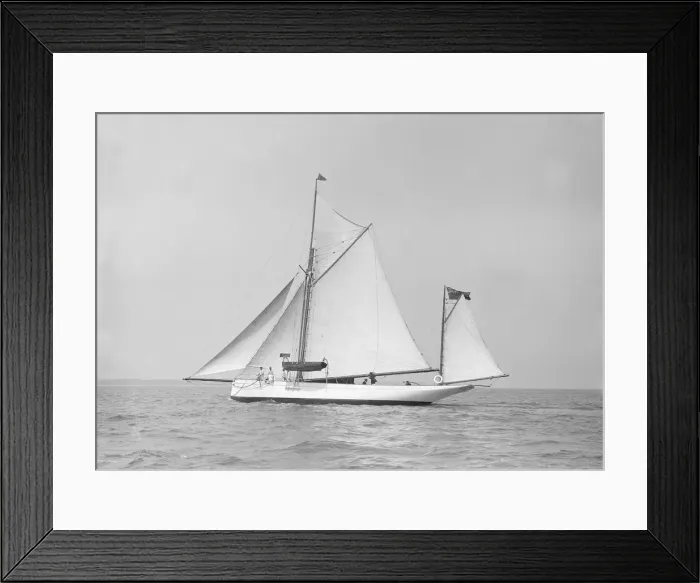 Framed Print : The yawl Imatra under sail, 1913. Creator: Kirk & Sons of Cowes Framed Print : The yawl Imatra under sail, 1913. Creator: Kirk & Sons of Cowes