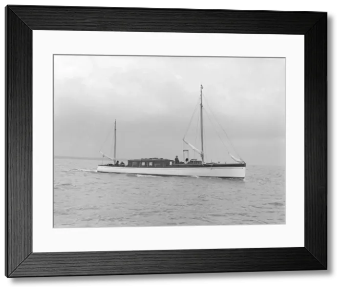 Framed Print : Motor yacht Ytene under way, 1914. Creator: Kirk & Sons of Cowes Framed Print : Motor yacht Ytene under way, 1914. Creator: Kirk & Sons of Cowes