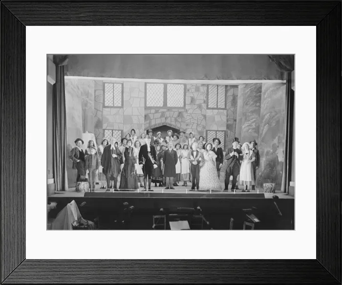 Framed Print : Theatre show, Ventnor, Isle of Wight, c1935. Creator: Kirk & Sons of Cowes Framed Print : Theatre show, Ventnor, Isle of Wight, c1935. Creator: Kirk & Sons of Cowes