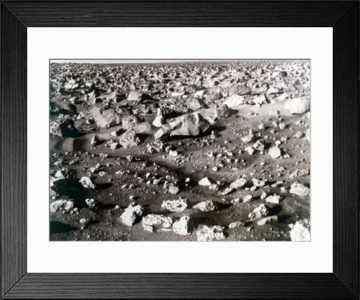 Framed Print : Rock-strewn Martian surface, Viking Lander mission, 1970s. Creator: NASA Framed Print : Rock-strewn Martian surface, Viking Lander mission, 1970s. Creator: NASA