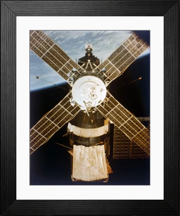 Framed Print : Last view of Skylab, 1974. Creator: NASA Framed Print : Last view of Skylab, 1974. Creator: NASA