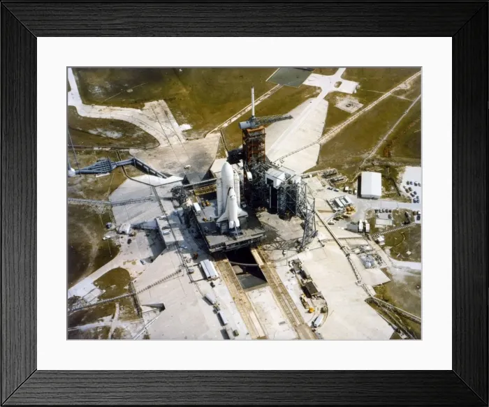 Framed Print : Space Shuttle Orbiter on the launch pad, Kennedy Space Center, Merritt Island, Florida, USA, 1980s Framed Print : Space Shuttle Orbiter on the launch pad, Kennedy Space Center, Merritt Island, Florida, USA, 1980s