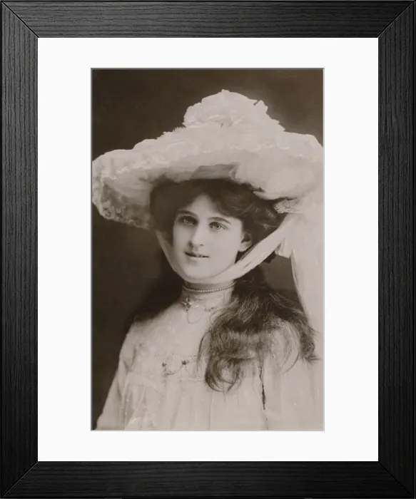 Framed Print : Miss Zena Dare, (1887-1975), c1930. Creator: Unknown Framed Print : Miss Zena Dare, (1887-1975), c1930. Creator: Unknown