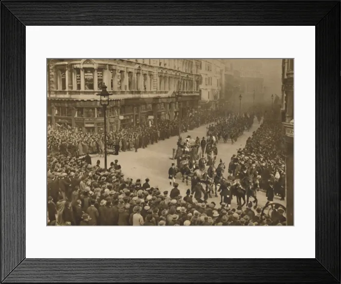Framed Print : The City Lines Queen Victoria Street To Watch The New Lord Mayor and His Procession, c1935 Framed Print : The City Lines Queen Victoria Street To Watch The New Lord Mayor and His Procession, c1935
