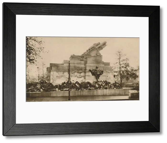 Framed Print : An Addition To Londons Monuments: The Royal Regiment of Artillery Memorial, c1935 Framed Print : An Addition To Londons Monuments: The Royal Regiment of Artillery Memorial, c1935