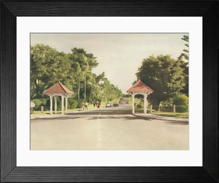 Framed Print : Entrance to Kings Park, c1947. Creator: Unknown Framed Print : Entrance to Kings Park, c1947. Creator: Unknown