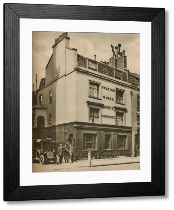 Framed Print : The Running Footman, A Picture of the Old Mayfair, c1935. Creator: Donald McLeish Framed Print : The Running Footman, A Picture of the Old Mayfair, c1935. Creator: Donald McLeish