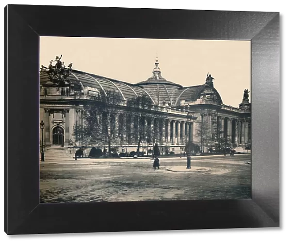 Paris. - Le Grand Palais. - LL, c1910. Creator: Unknown