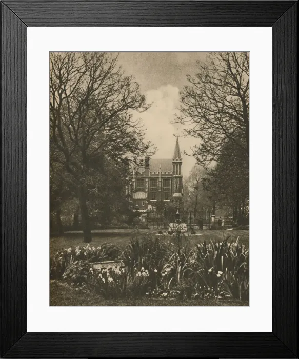 Framed Print : Red Brick Library of Lincolns Inn from New Square, c1935. Creator: King Framed Print : Red Brick Library of Lincolns Inn from New Square, c1935. Creator: King