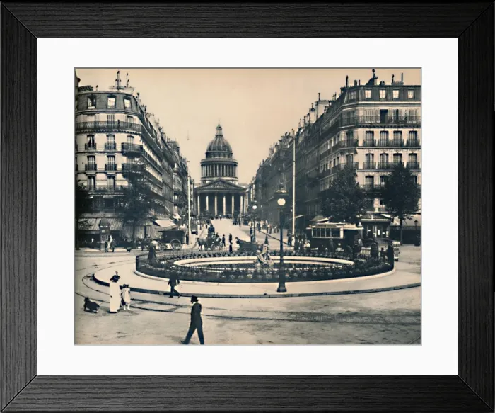 Framed Print : Paris. - La Rue Soufflot Et Le Pantheon. - ND, c1910. Creator: Unknown Framed Print : Paris. - La Rue Soufflot Et Le Pantheon. - ND, c1910. Creator: Unknown