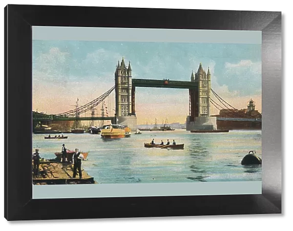 London - Tower Bridge, 1908. Creator: Unknown